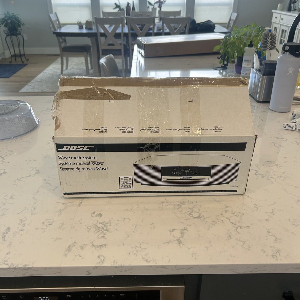Bose Wave Music System Graphite Gray AWRCC1 CD Player Radio with Box & Remote